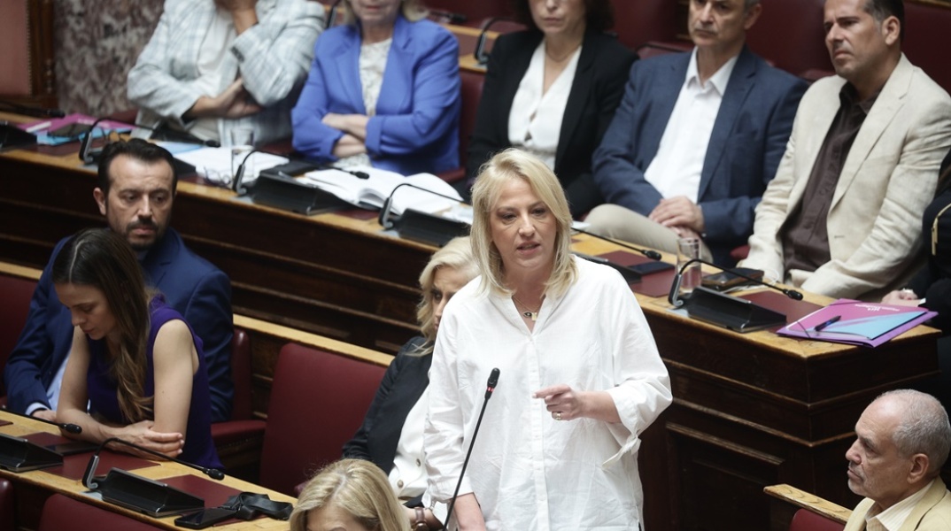 Ρένα Δούρου