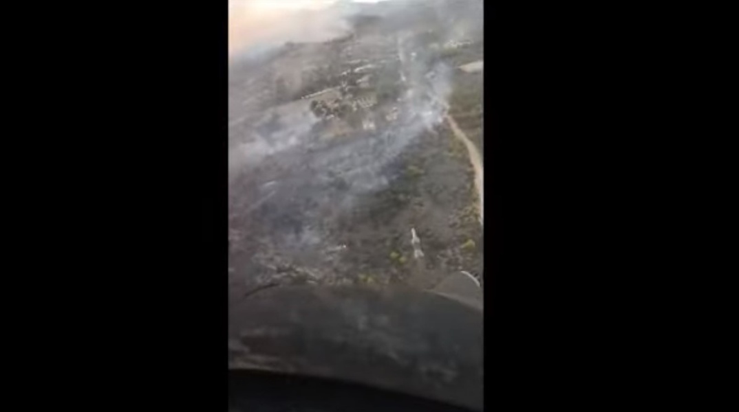 Βίντεο από το εσωτερικό του Σινούκ δείχνει τον καπνό και την επιχείρηση κατάσβεσης της πυρκαγιάς