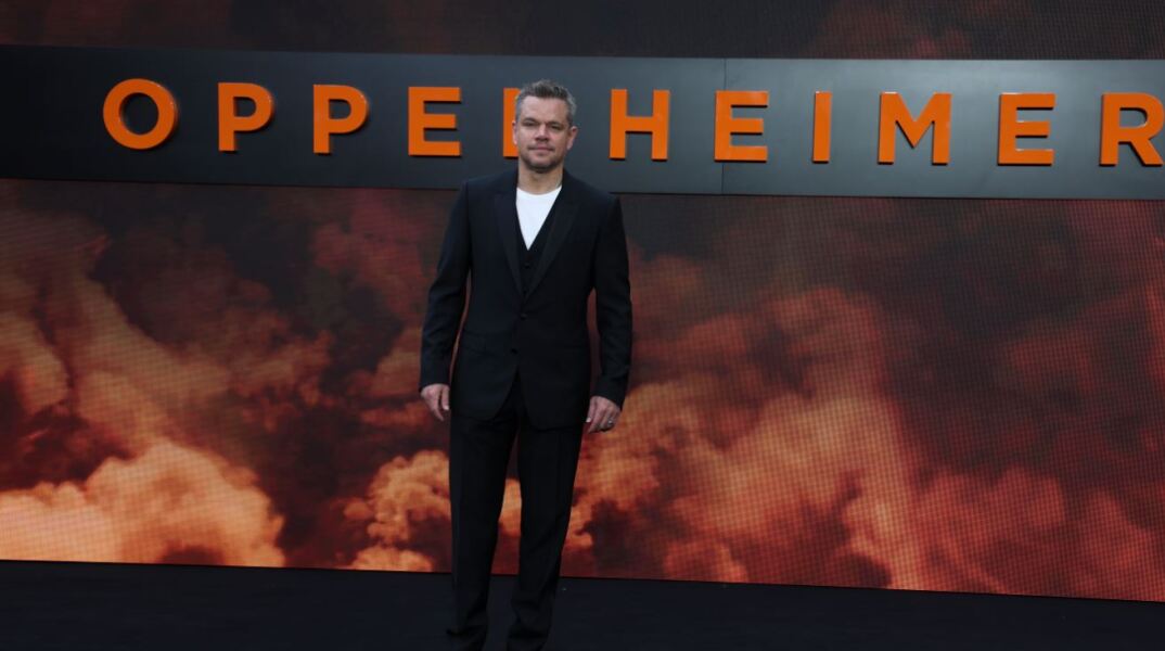 Ο Ματ Ντέιμον στην πρεμιέρα του «Oppenheimer» στο Λονδίνο