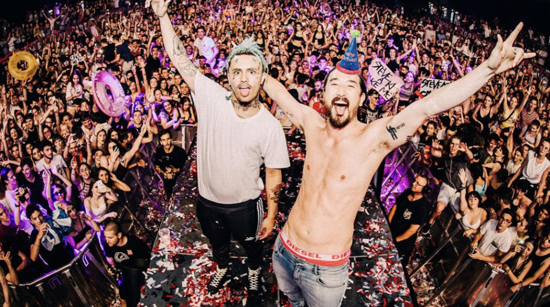 Ποιος διάσημος ράπερ πέταξε τούρτα στο κοινό;