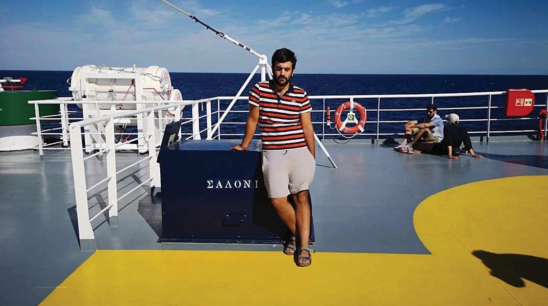 O Ευστάθιος Δράκος μας στέλνει την κασέτα του καλοκαιριού.