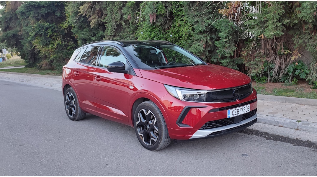 Opel Grandland PHEV: Η έξυπνη επιλογή στα C-SUV.