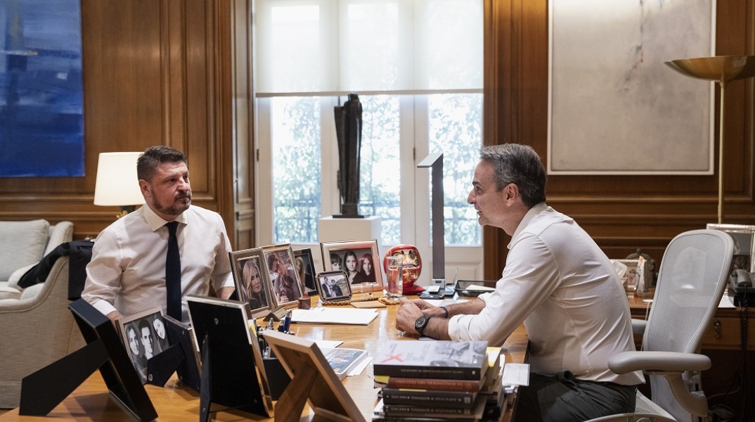 Αυτοδιοικητικές εκλογές 2023 - Κυριάκος Μητσοτάκης μετά τη συνάντηση με τον υποψήφιο περιφερειάρχη Αττικής Νίκο Χαρδαλιά: «Είμαι βέβαιος ότι θα τα καταφέρει».