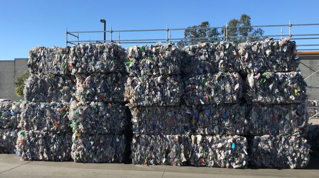 Πόλεις των ΗΠΑ «εκτρέπουν» απόβλητα στο Μεξικό για ανακύκλωση