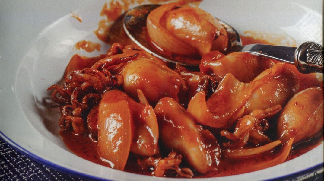 Καλαμαράκια στιφάδο