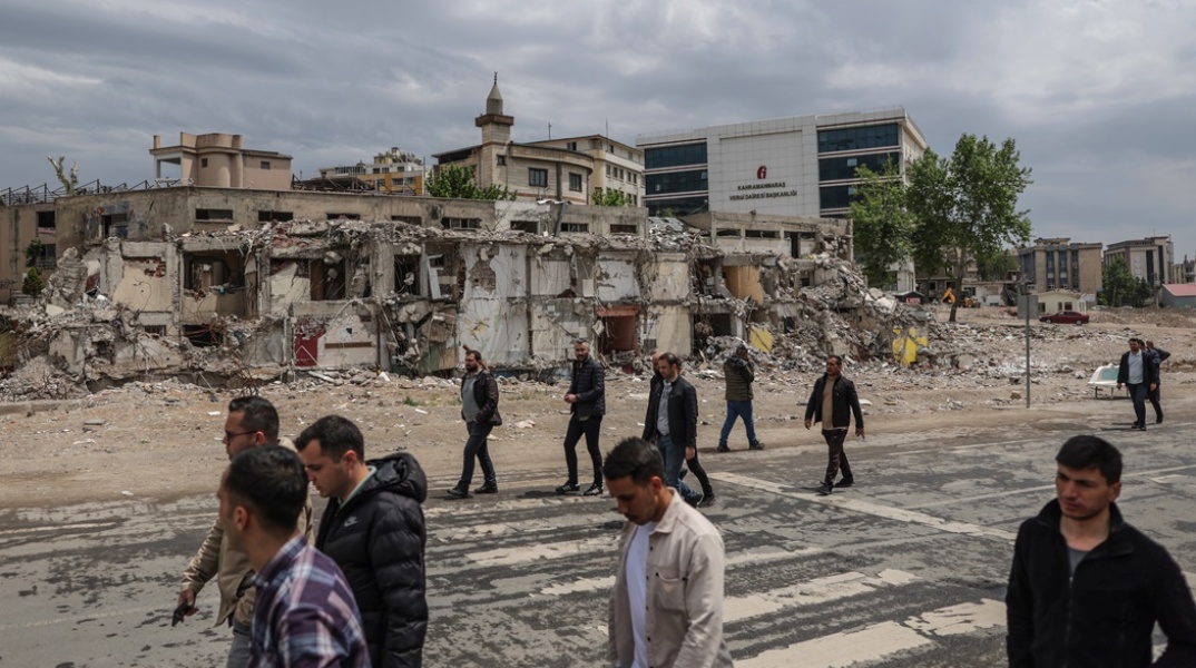 Έξι μήνες από τον φονικό και καταστροφικό σεισμό στην Τουρκία