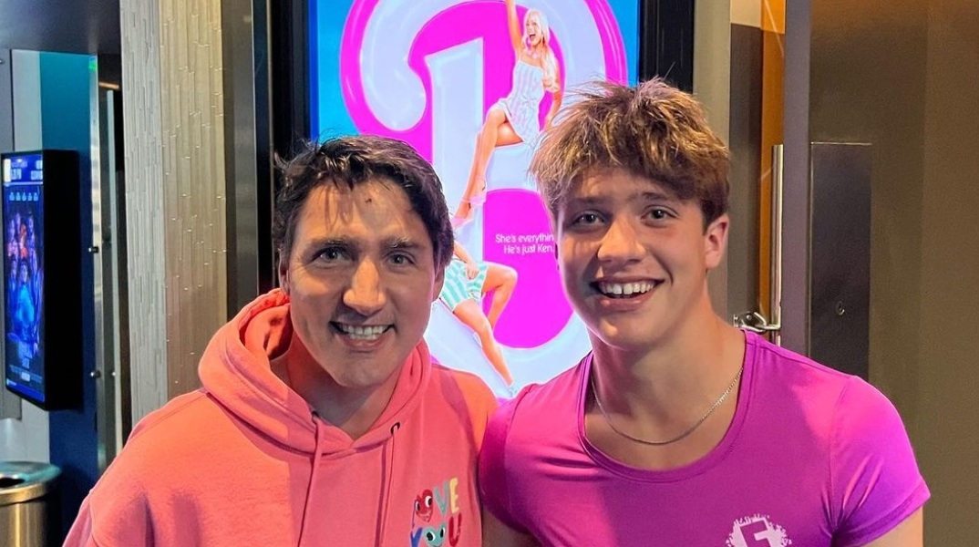 Τζάστιν Τριντό: Ο πρωθυπουργός του Καναδά βρέθηκε σε σινεμά μαζί με τον γιο του για την ταινία «Barbie» - Λίγες ημέρες μετά την ανακοίνωση του διαζυγίου του.