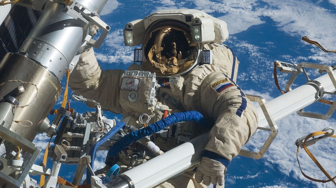 Η Ρωσία θα εκτοξεύσει την Παρασκευή διαστημόπλοιο στη Σελήνη, για πρώτη φορά μετά το 1976 - Θα εκκενωθεί χωριό στην Άπω Ανατολή.