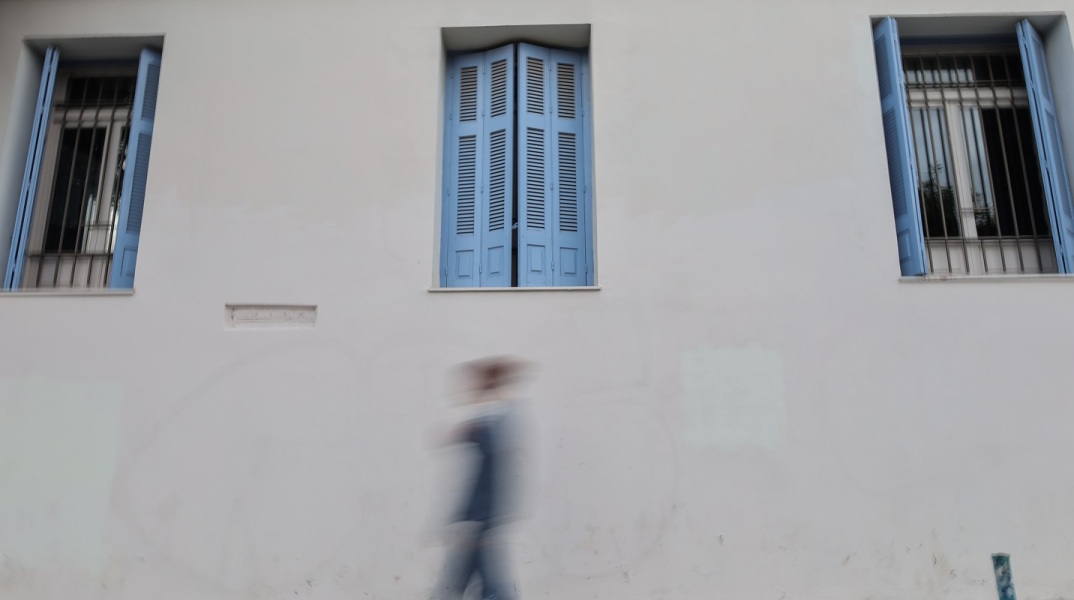 Οι πορτοφολάδες της Αθήνας: Αυτή τη φορά μου τσίμπησαν το μικρό μαύρο νεσεσεράκι