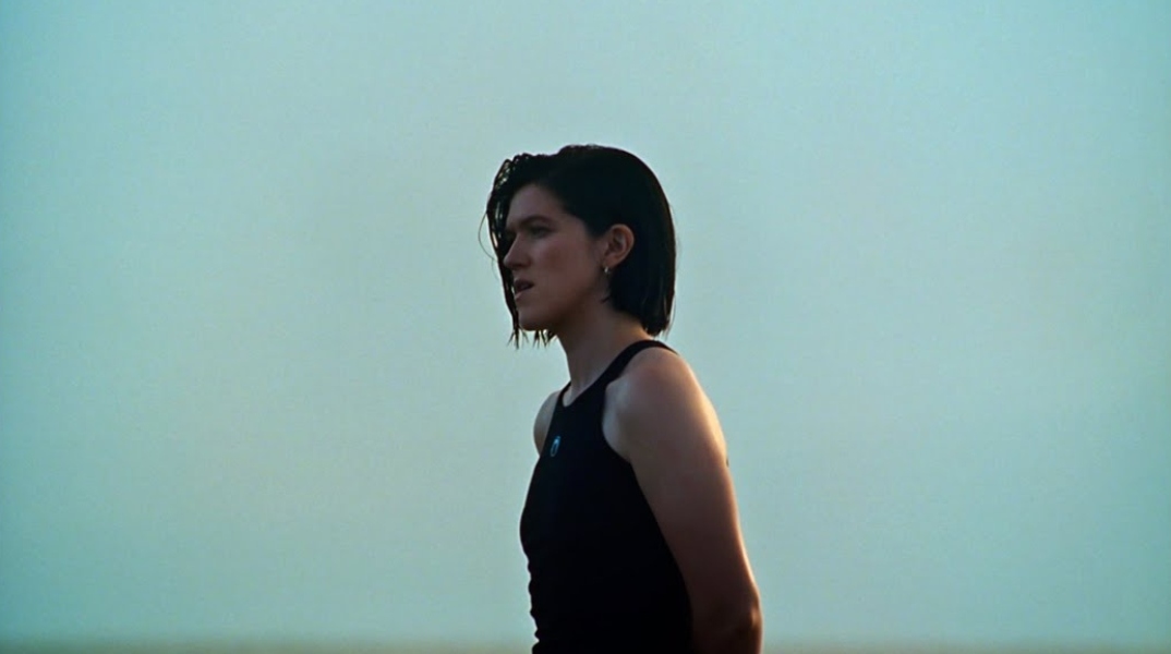 Romy - The Sea: Το τραγούδι της ημέρας, Δευτέρα 14 Αυγούστου 2023, από τον Athens Voice 102.5