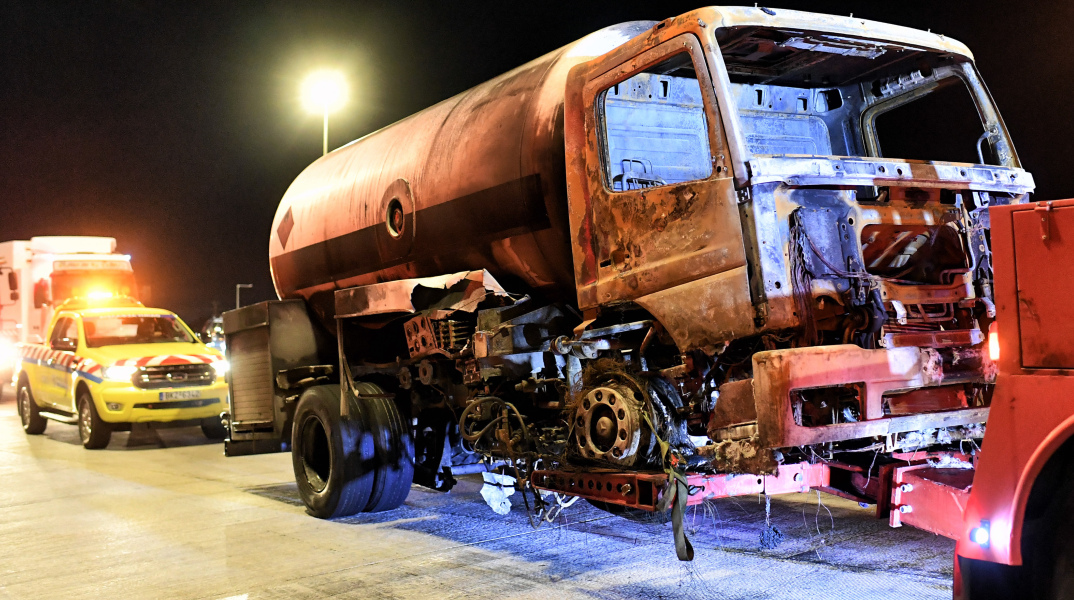 Φωτιά σε βυτιοφόρο