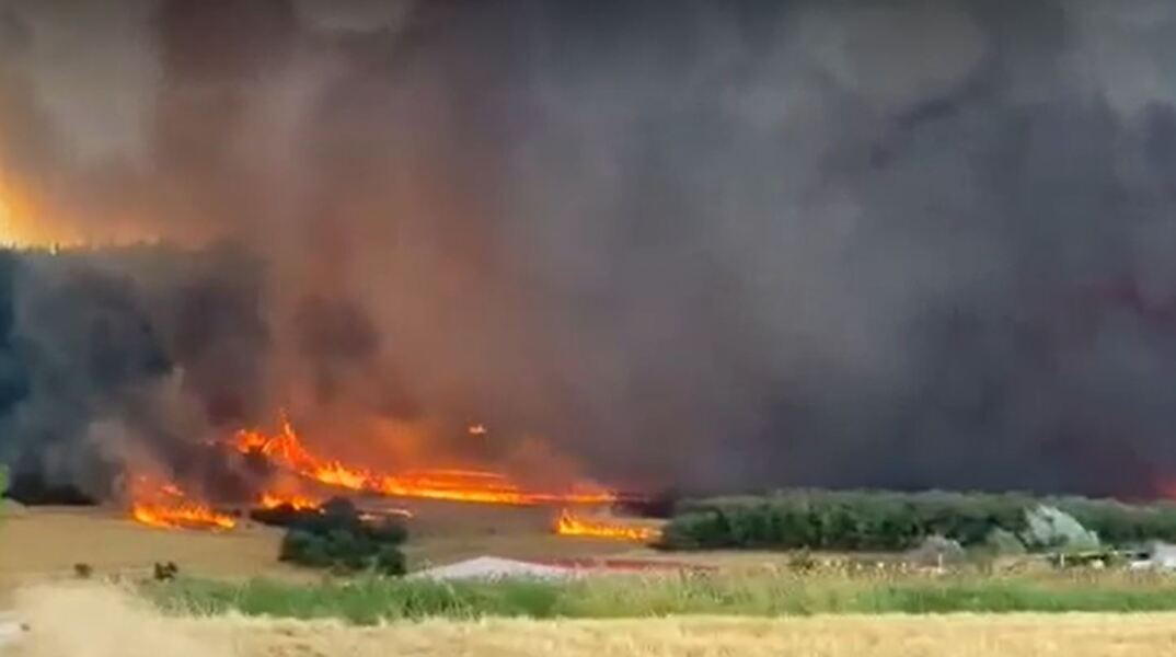 Φωτιά στην Αλεξανδρούπολη