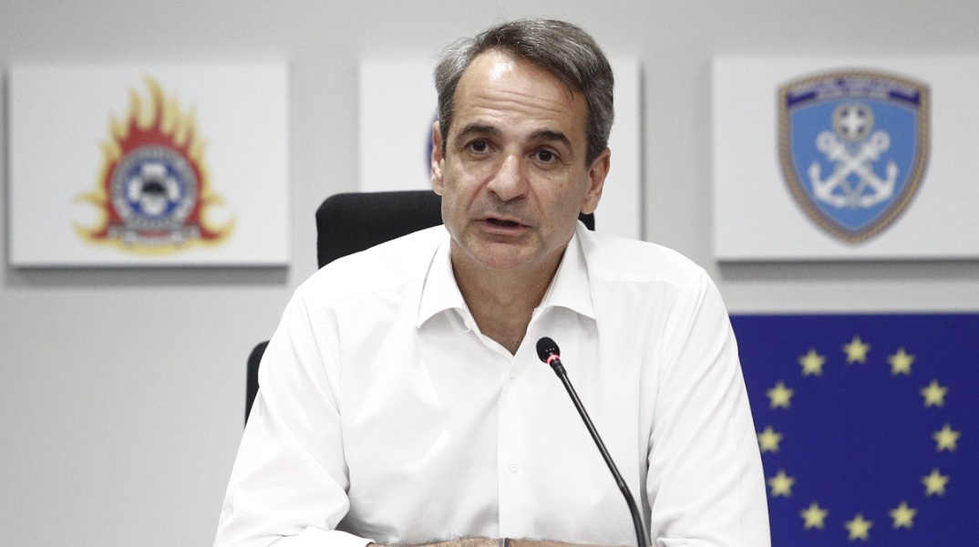 Κυριάκος Μητσοτάκης: Στο Εθνικό Συντονιστικό Κέντρο Επιχειρήσεων και Διαχείρισης Κρίσεων ο πρωθυπουργός - Ενημερώνεται για την εξέλιξη των πυρκαγιών.