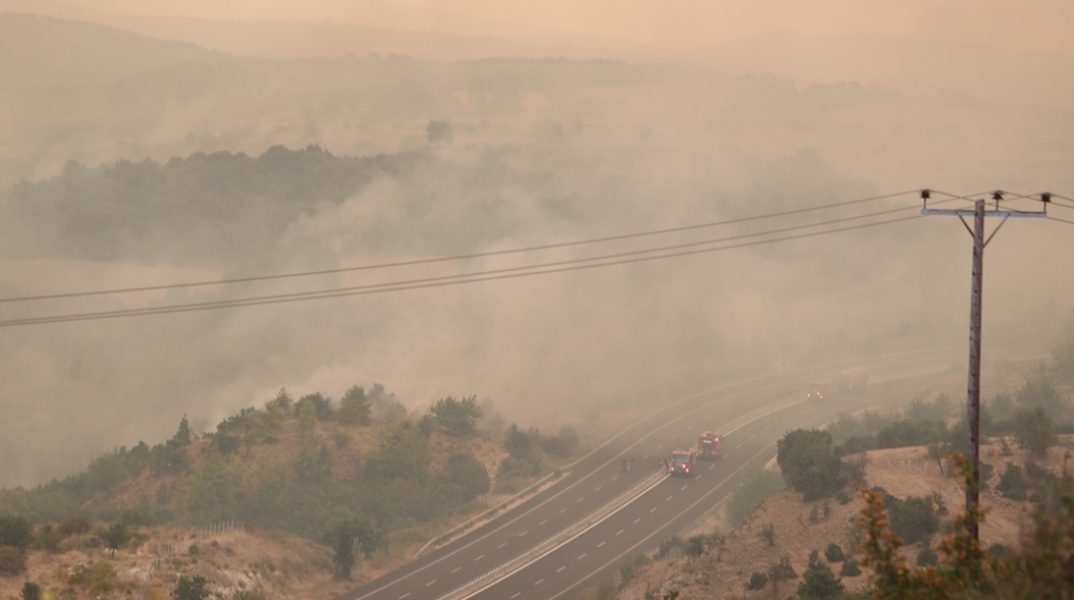 Φωτιά σε εξέλιξη και καπνοί στην Αλεξανδρούπολη