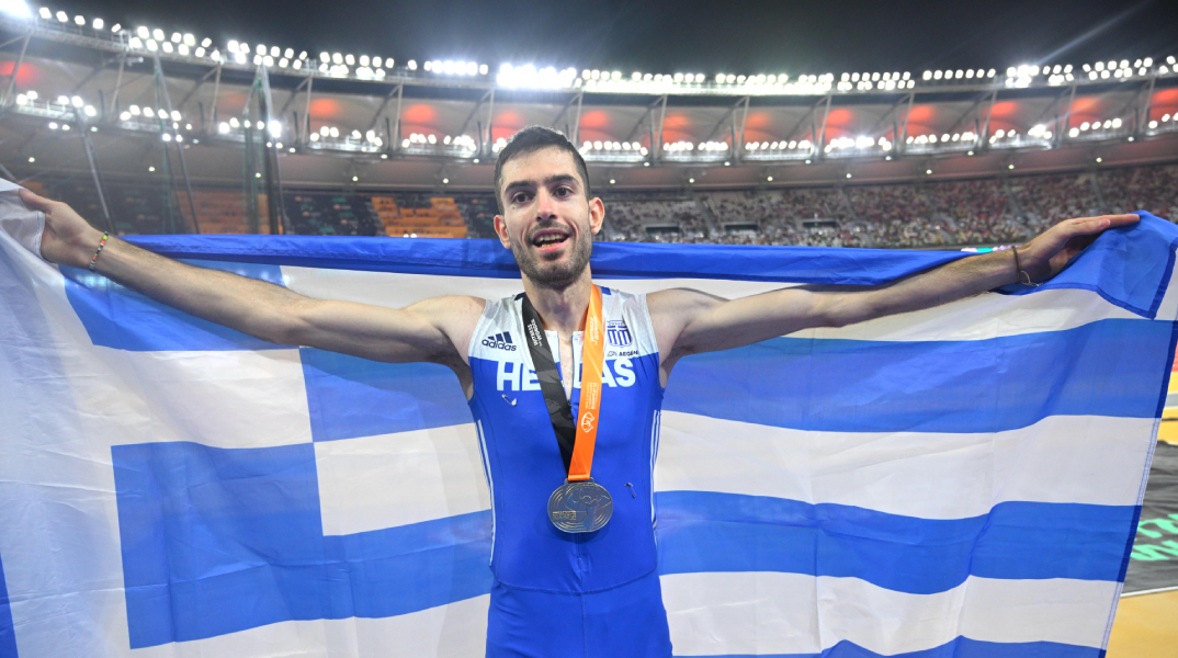 Παγκόσμιος πρωταθλητής ο Τεντόγλου με άλμα στα 8,52 μ. 