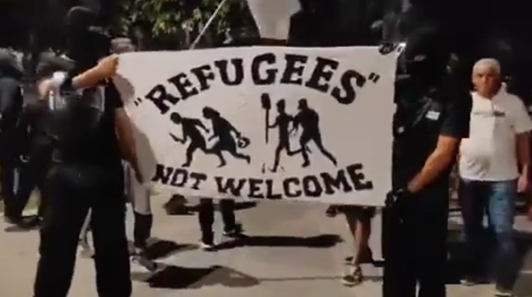 Κύπρος: Σε 13 συλλήψεις προχώρησε η Αστυνομία μετά τα χθεσινοβραδινά επεισόδια στη Λεμεσό - Σε πορεία διαμαρτυρίας για το μεταναστευτικό. 