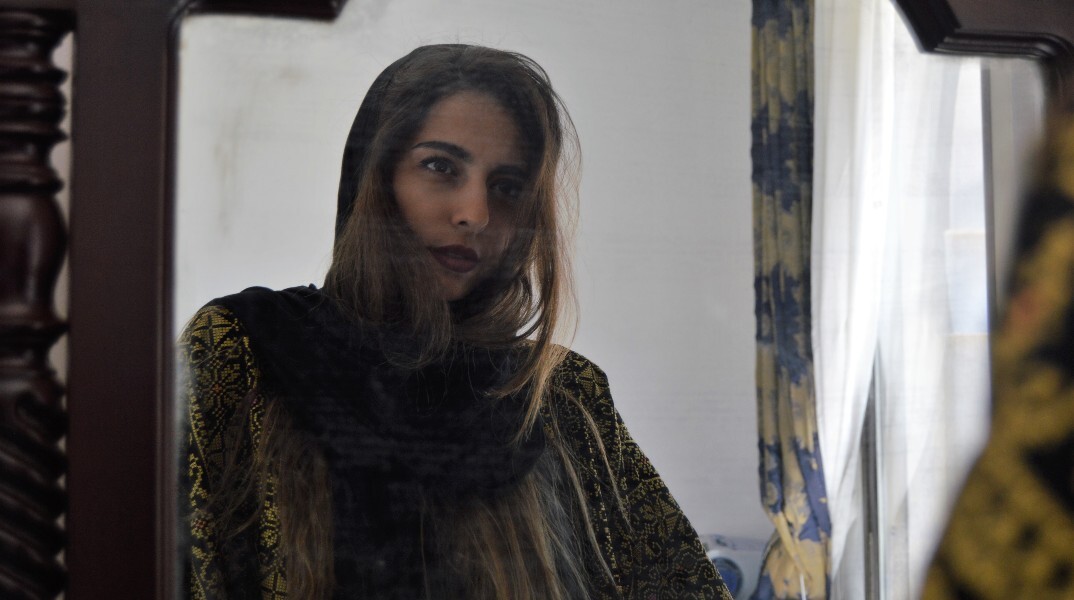 Επιστροφή στα σχολεία με την απαγόρευση της αμπάγια να κυριαρχεί