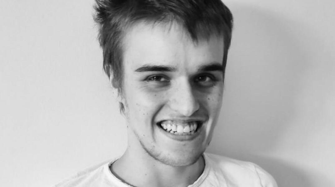 Νεκρός ο 19χρονος Τζόναθαν μετά από σκληρή μάχη με τη λευχαιμία