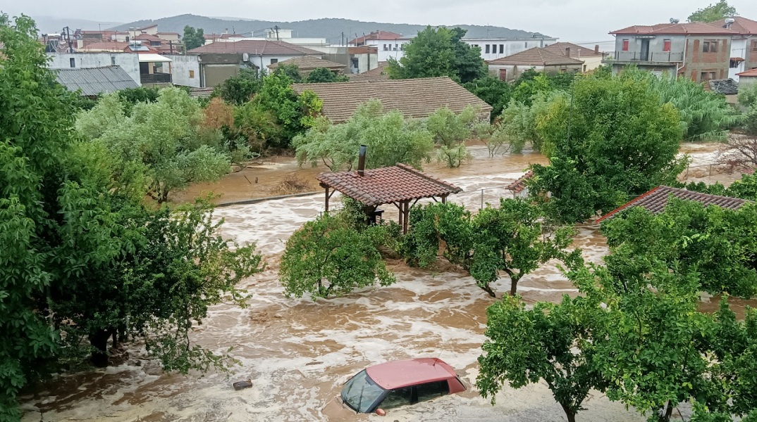 Κακοκαιρία Daniel - Ευθύμης Λέκκας: Τα πρωτοφανή ύψη βροχοπτώσεων στην ανατολική Θεσσαλία συνιστούν ένα ακραίο φαινόμενο.