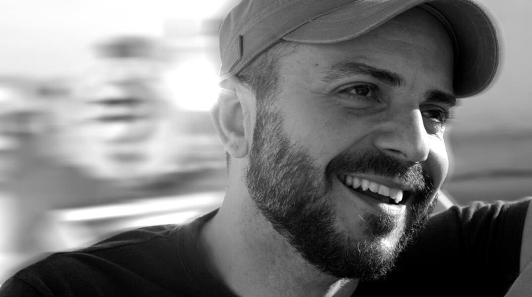 Κι εύχεται να γίνουν viral τα κείμενά του στα free press