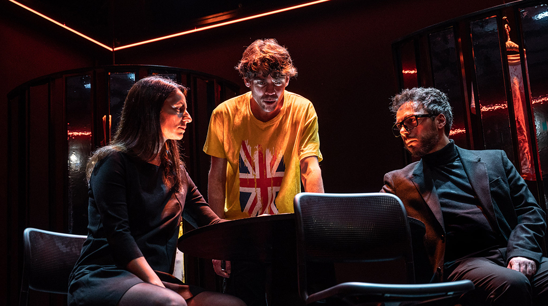 Τα «Ορφανά» του Dennis Kelly στο Θέατρο 104