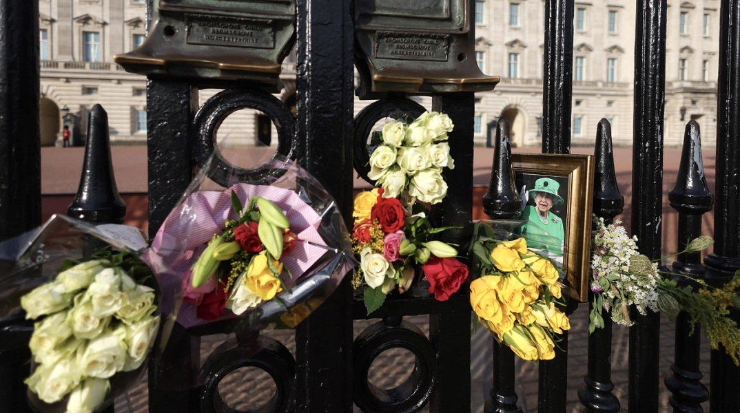 Βασίλισσα Ελισάβετ: Ένας χρόνος από τον θάνατό της - Οι διακριτικές εκδηλώσεις στο Ηνωμένο Βασίλειο - Τα μηνύματα των μελών της βασιλικής οικογένειας. 