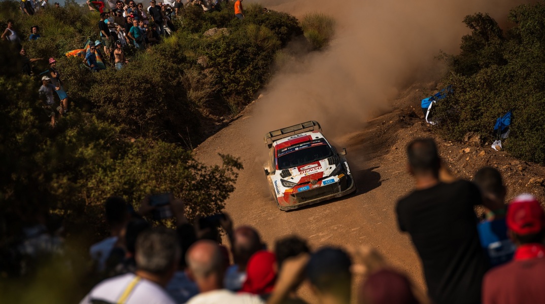 ΕΚΟ Ράλλυ Ακρόπολις: ο Rovanpera στην 1η θέση, οδεύοντας προς το πρωτάθλημα οδηγών