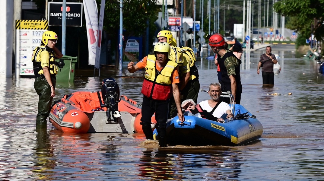 Χώρα στη θάλασσα!