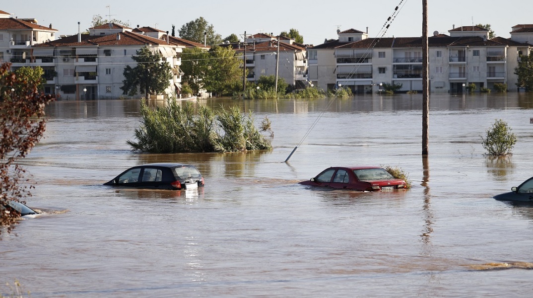 Λάρισα: Το «κατηγορώ» πολιτών κατά της τοπικής αυτοδιοίκησης μετά τις καταστροφικές ζημιές από τη μεγάλη πλημμύρα του Πηνειού.