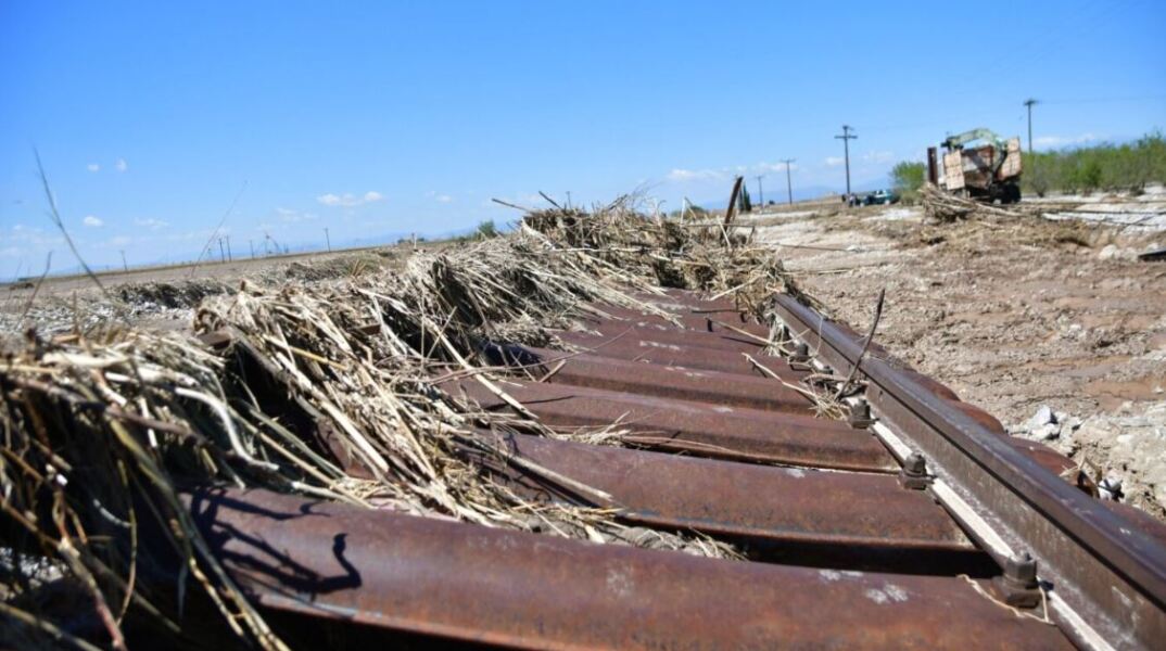 Ρημαγμένο το σιδηροδρομικό δίκτυο Λάρισας-Βόλου μετά την κακοκαιρία Daniel