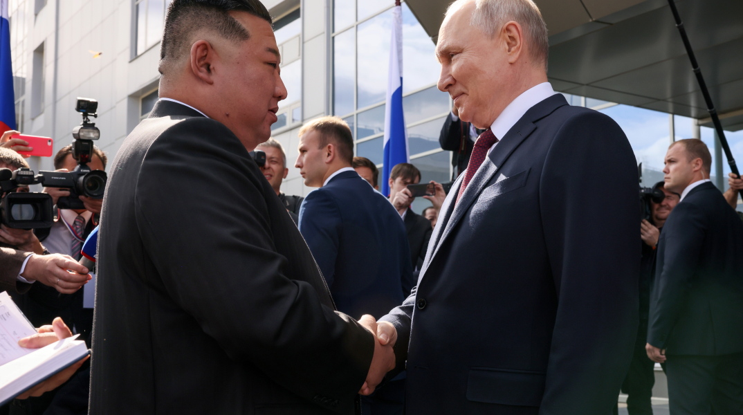 Κιμ Γιονγκ Ουν και Βλαντιμίρ Πούτιν