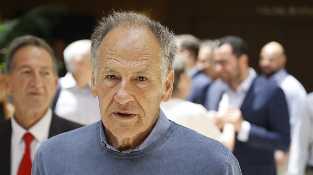 Κώστας Λαλιώτης: Διαψεύδει κατηγορηματικά ότι στήριξε τον Αλέξη Τσίπρα στις εκλογές το 2015 - Η απάντηση στα όσα υποστήριξε ο Στέφανος Τζουμάκας.