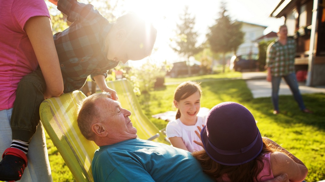 ΔΙΚΤΥΟ: Παρουσίαση της Έκθεσης της Επιτροπής Σοφών για το Μέλλον της Κοινωνικής Προστασίας και του Κράτους Πρόνοιας στην Ευρωπαϊκή Ένωση - Τα κυριότερα σημεία.