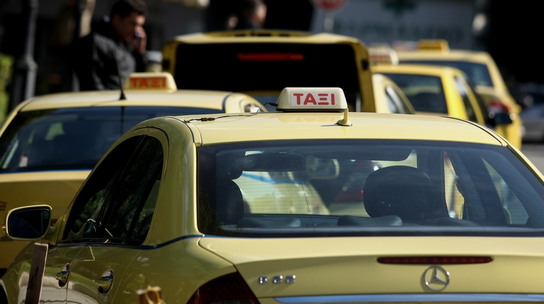 Ταξί: «Χειρόφρενο» τραβούν σήμερα οι οδηγοί στην Αθήνα 