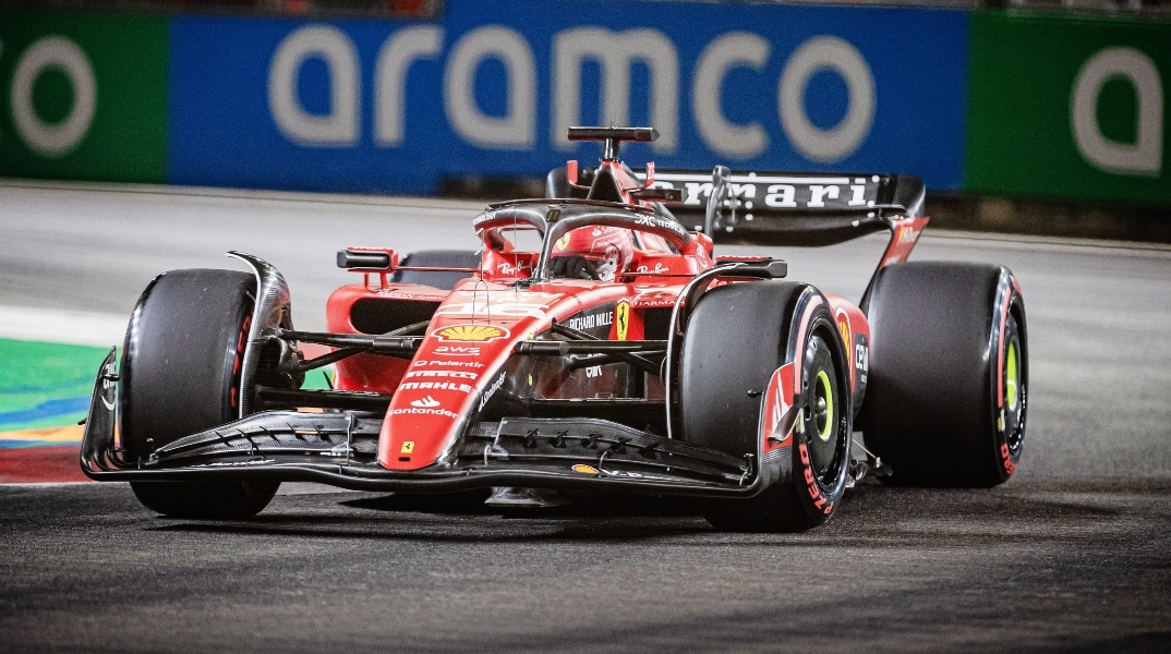 Essere Ferrari στη Σιγκαπούρη: Η θυσία του Λεκλέρ αποκαθιστά την ενότητα