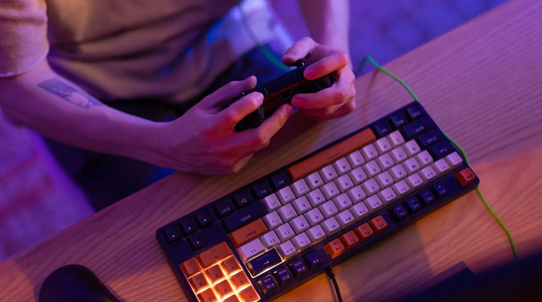 Εθισμός στα ηλεκτρονικά παιχνίδια: Η νέα ψυχική διαταραχή των ανηλίκων - Συζήτηση για την ψυχική υγεία, τις εξαρτήσεις στο αλκοόλ και στις ναρκωτικές ουσίες.