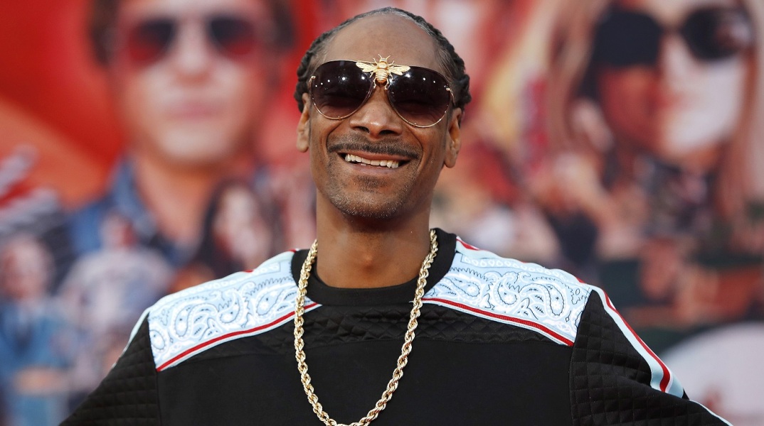 Snoop Dogg και Κρις Στέιπλετον διασκεύασαν το «In The Air Tonight» του Φιλ Κόλινς για τους αγώνες του NFL στο αμερικανικό δίκτυο ESPN.