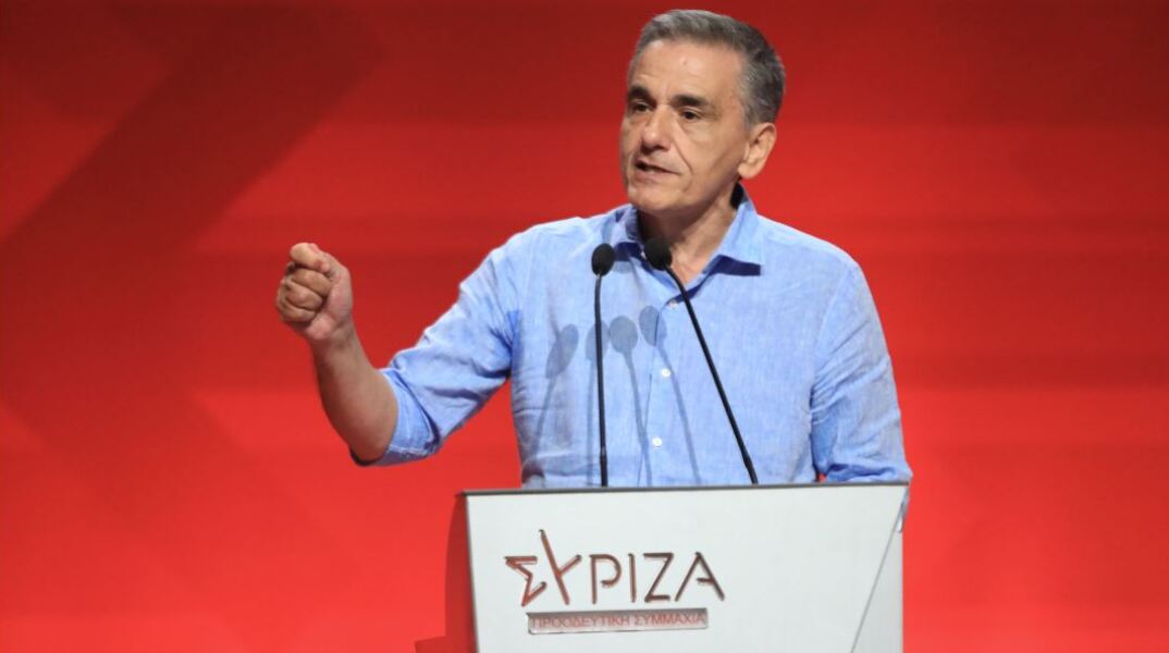 Ο Τσακαλώτος στηρίζει Αχτσιόγλου και αφήνει «αιχμές» για την υποψηφιότητα και το σχέδιο Κασσελάκη