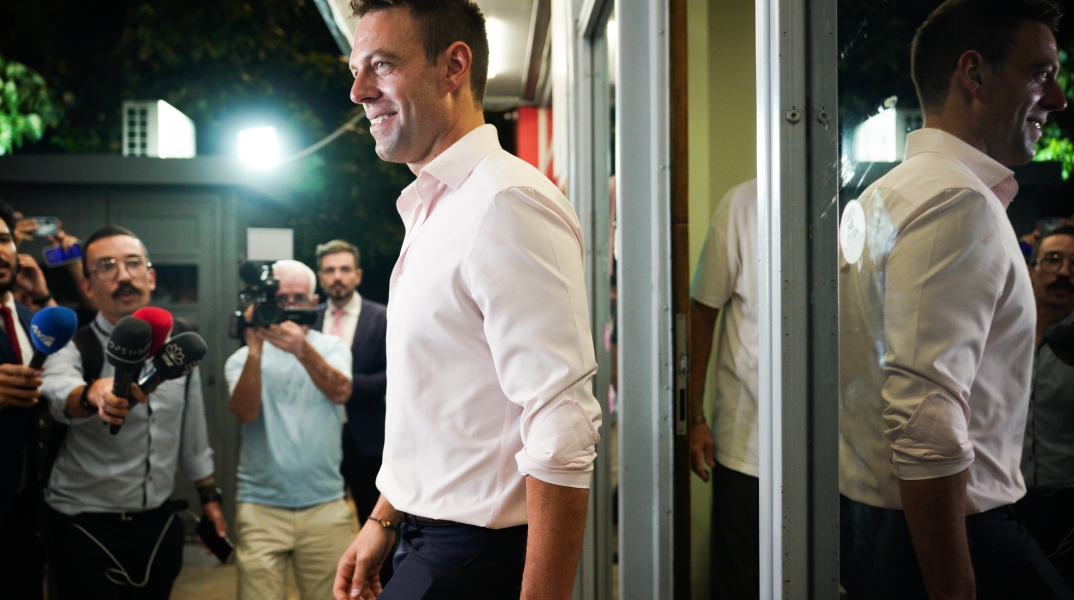 Ο Στέφανος Κασσελάκης στην Κουμουνδούρου