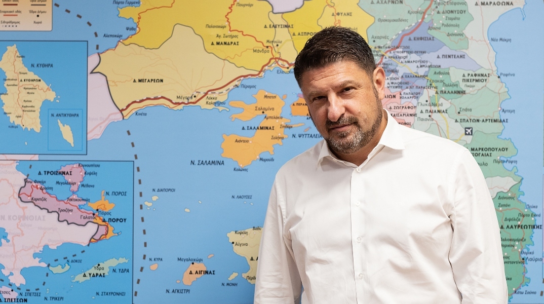 Νίκος Χαρδαλιάς – Συνέντευξη: O υποψήφιος Περιφερειάρχης Αττικής, επικεφαλής της παράταξης «Αττική Μπροστά», μιλάει στην Athens Voice