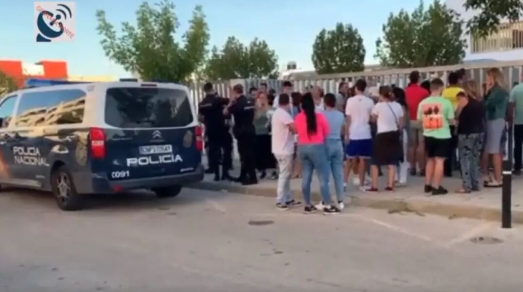 Συνελήφθη έφηβος που επιτέθηκε με μαχαίρι σε τρεις καθηγητές και έναν μαθητή στην Ισπανία