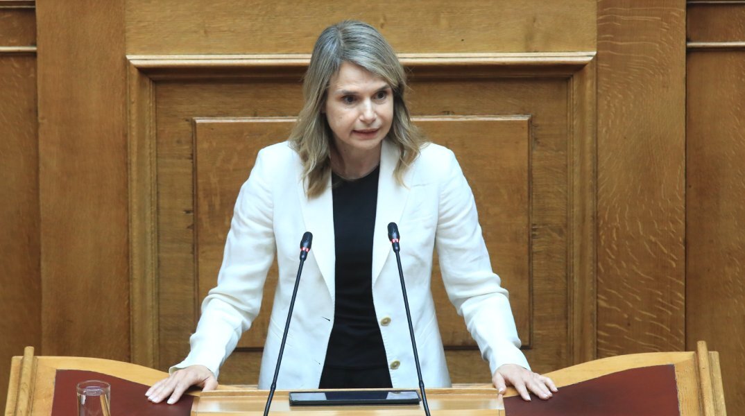 Μιλένα Αποστολάκη 