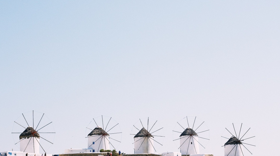 H Mύκονος κατέκτησε την πρώτη θέση στα βραβεία Readers' Choice Awards 2023 του περιοδικού Conde Nast Traveller - Ψηφίστηκαν τα 20 καλύτερα νησιά της Ευρώπης.