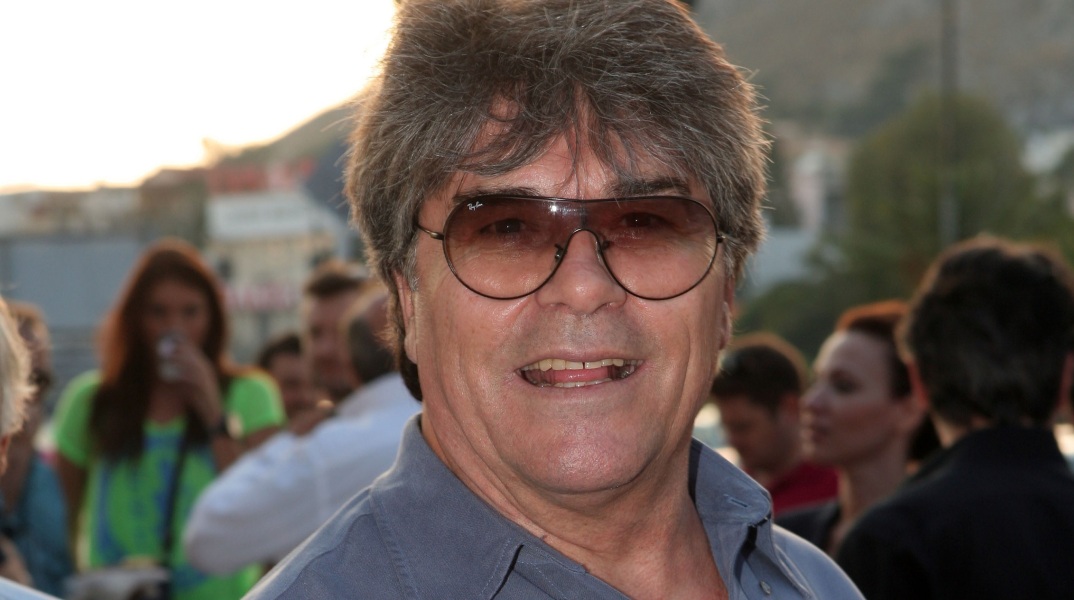 Πάνος Μιχαλόπουλος: Η πρώτη δημόσια εμφάνιση του γνωστού ηθοποιού μετά από 12 χρόνια - Η ανάρτηση στο Instagram και οι λόγοι που οδήγησαν στην αποχή του.  