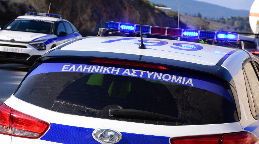 Ανήλικη γρονθοκόπησε υπάλληλο που την έπιασε να κλέβει στο Αγρίνιο