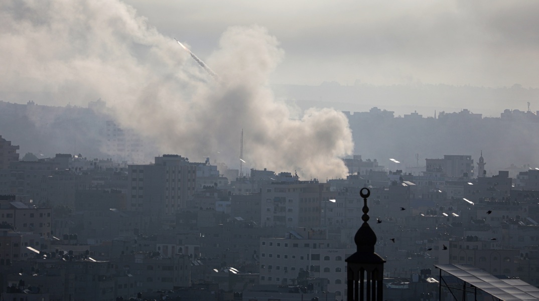Επίθεση της Χαμάς στο Ισραήλ: Τουλάχιστον 40 Ισραηλινοί νεκροί και 740 τραυματίες - Νετανιάχου: «Είμαστε σε πόλεμο και θα νικήσουμε» - Όλες οι εξελίξεις.