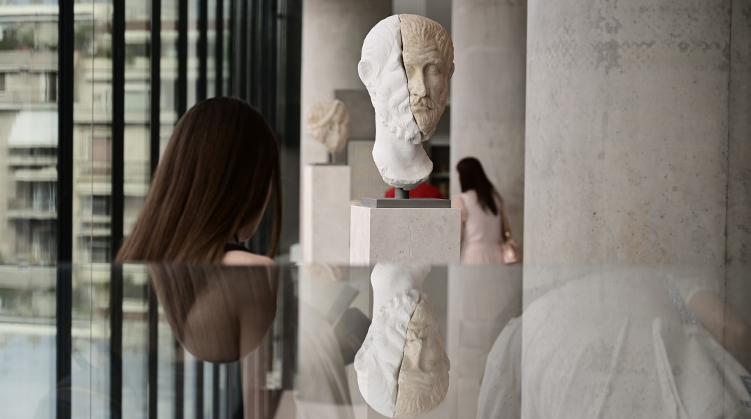 Η εταιρεία «Γρηγόρης» απαντά σε όσα ακούστηκαν αναφορικά με θυγατρική της που έχει αναλάβει την εστίαση σε 95 αρχαιολογικούς χώρους και μουσεία. 