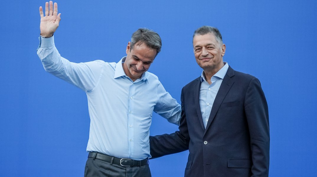 O Kυριάκος Μητσοτάκης με τον Αλκιβιάδη Στεφανή 