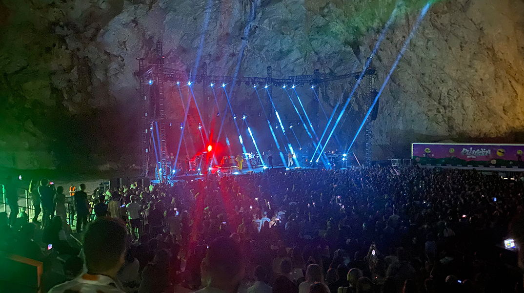 IDLES: το χρονικό αναμονής και η ουσία μιας συναυλίας