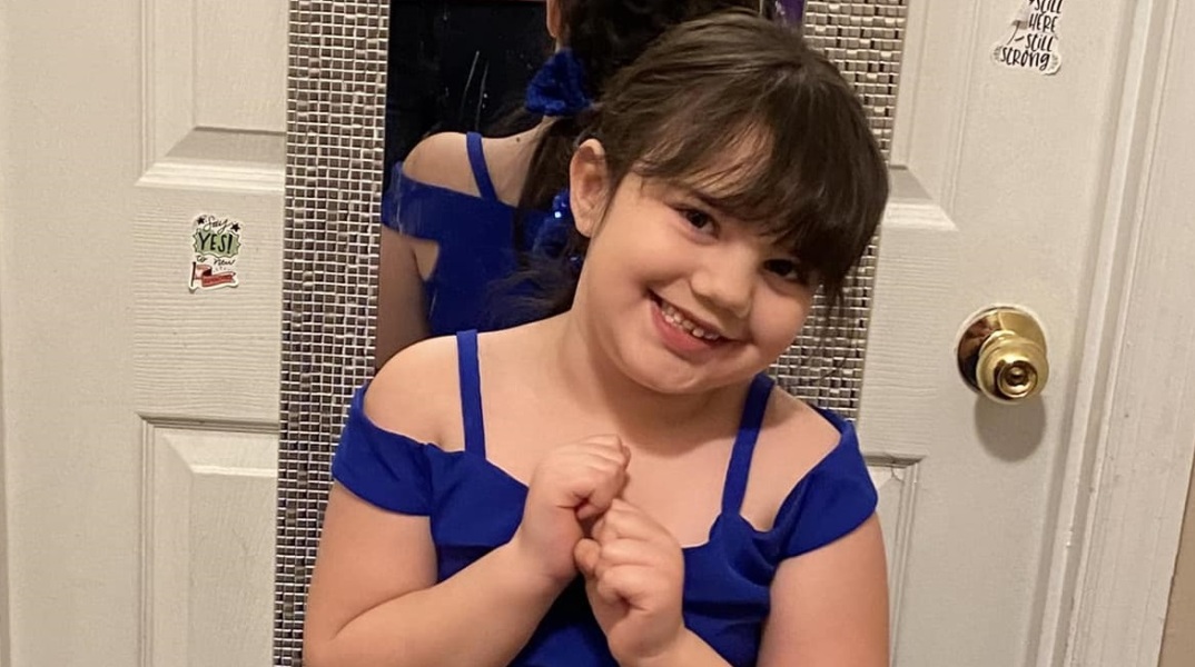 ΗΠΑ: Επτάχρονο κοριτσάκι πέθανε από μπαλόνι στο πάρτι γενεθλίων της - Η μητέρα βρήκε το παιδί της μπρούμυτα στο πάτωμα του σαλονιού. 